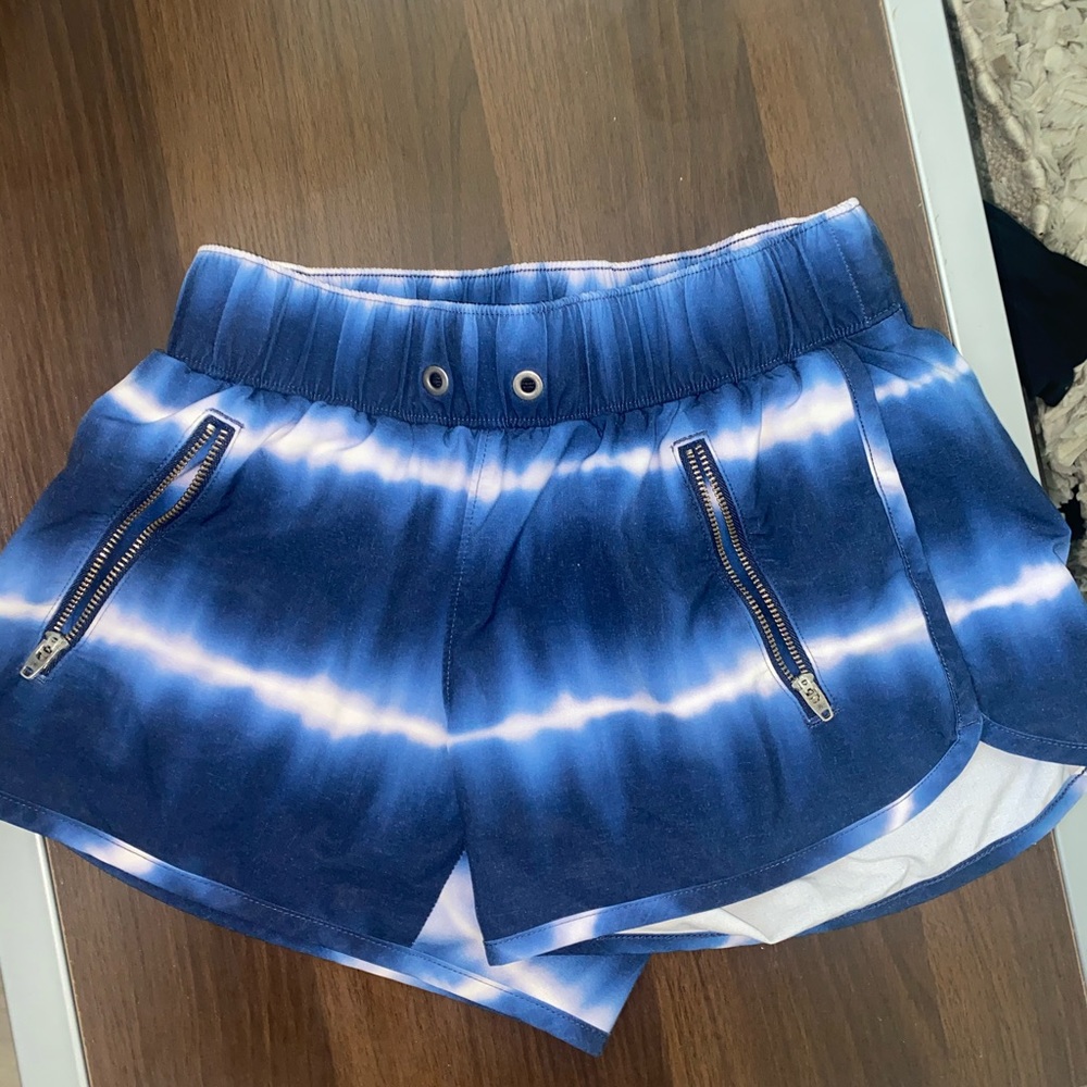 blue and white Athleta shorts, XS